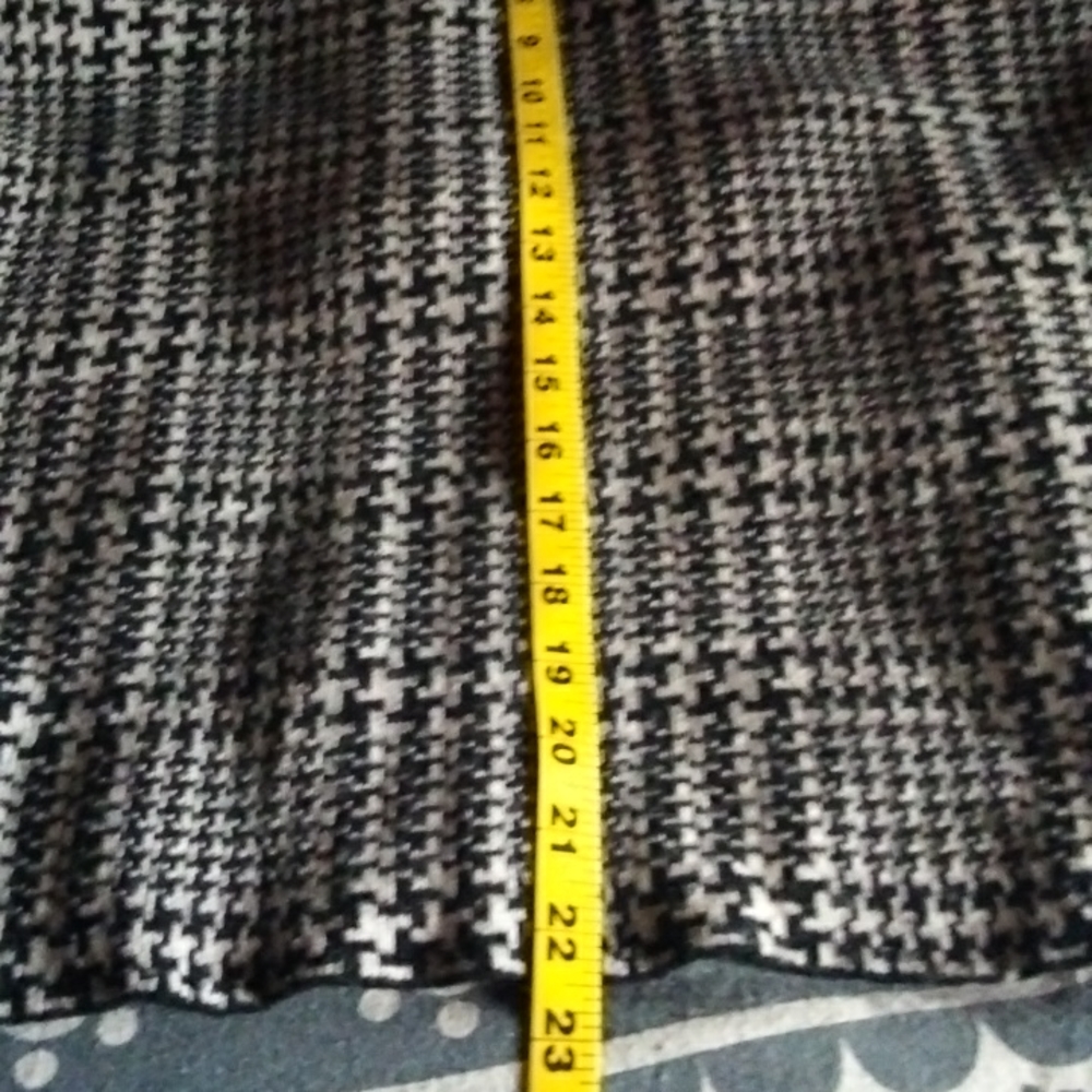 Light Wool Houndstooth Jacket - image 6